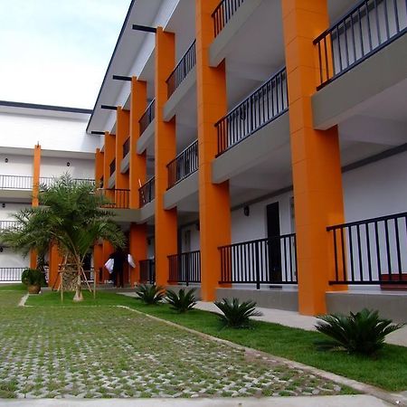 Granny House Hotell Nakhonratchasima Exteriör bild